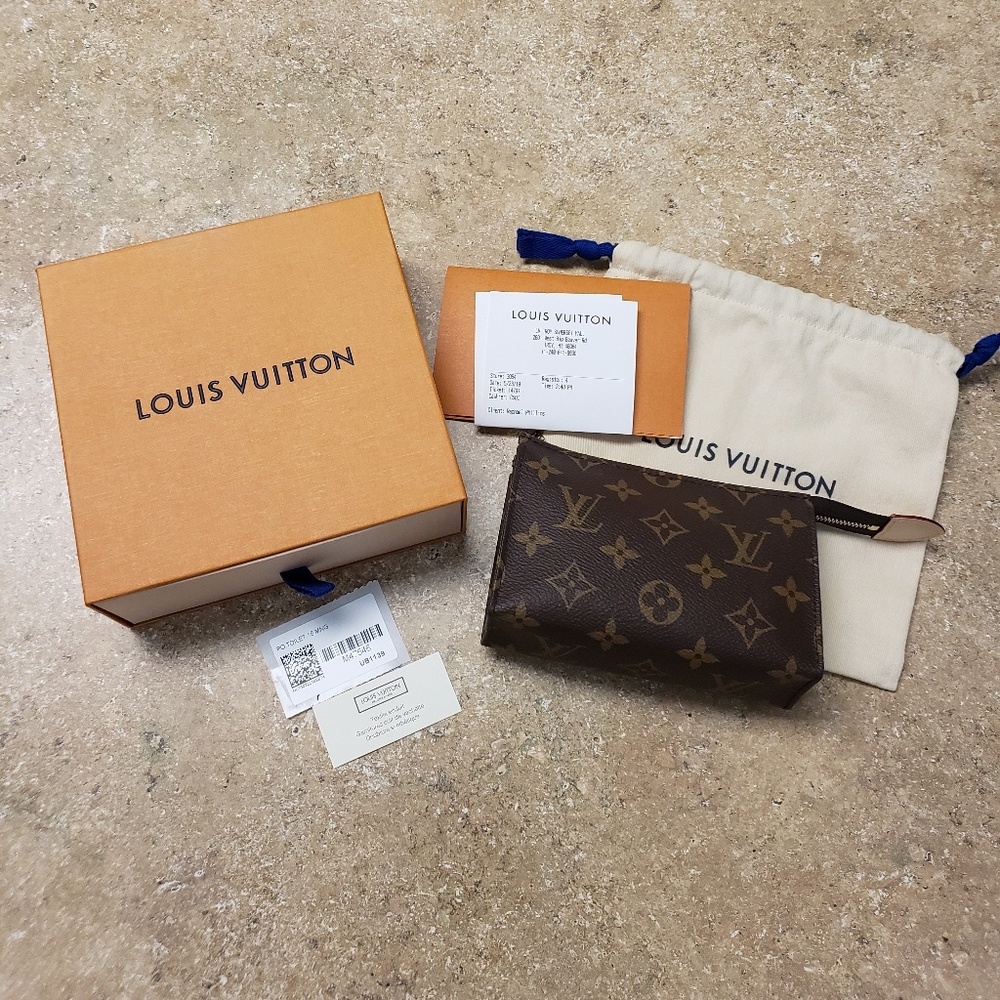 Louis Vuitton Toiletry Pouch 15